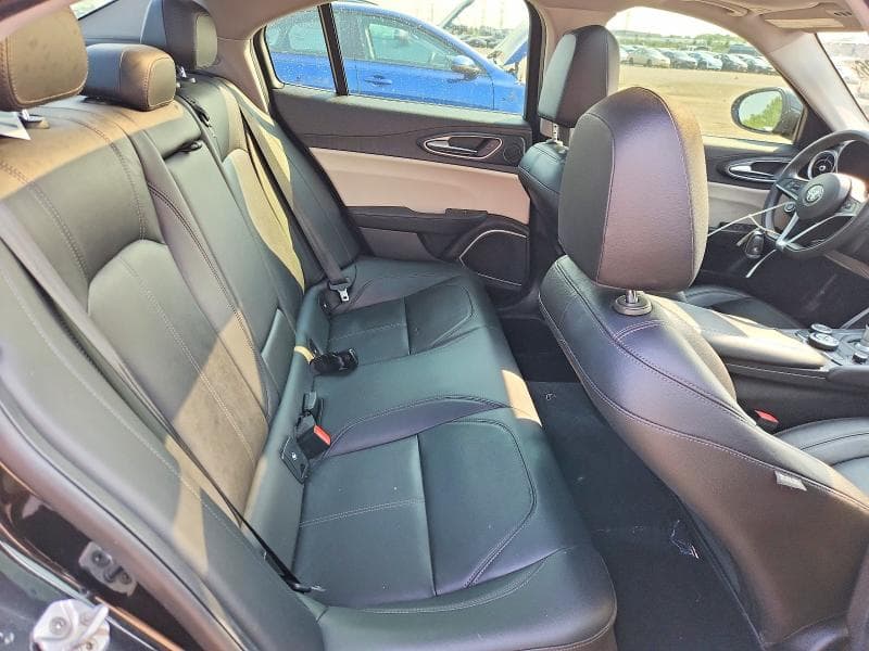 2018 ALFA ROMEO GIULIA Q4 10