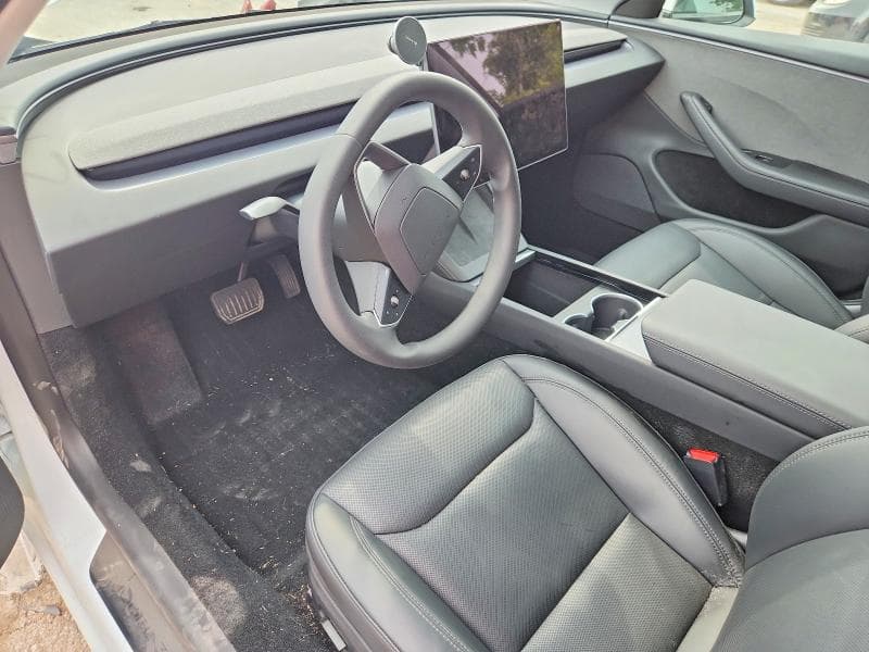 2026 TESLA MODEL 3 8