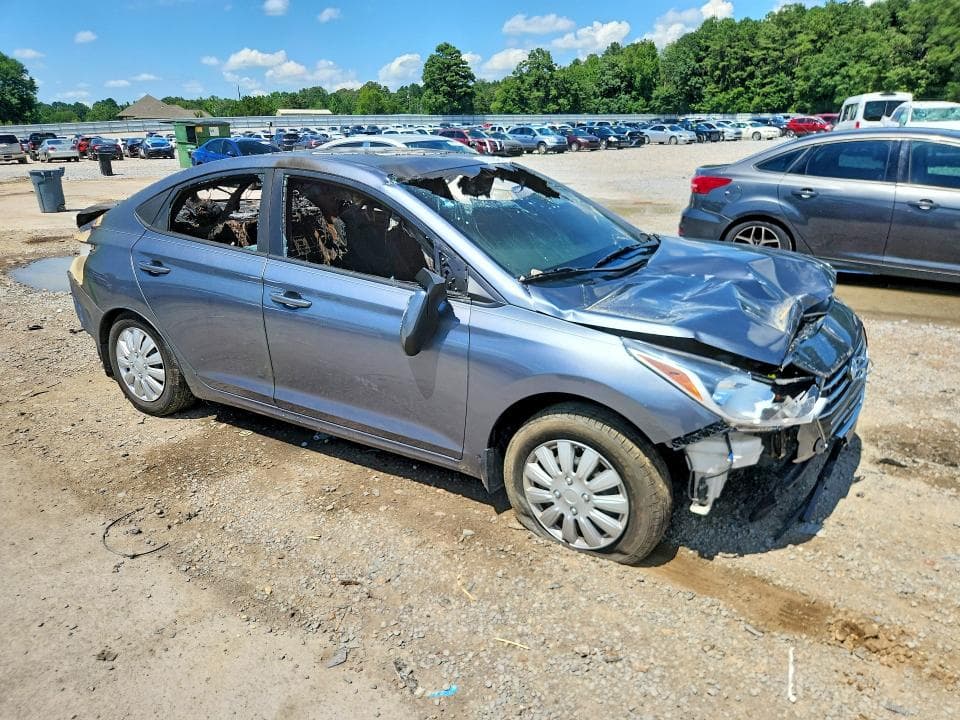 2020 HYUNDAI ACCENT SE 4