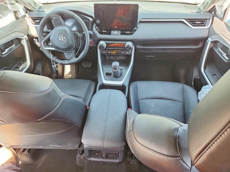 2023 TOYOTA RAV4 XLE PREMIUM 8