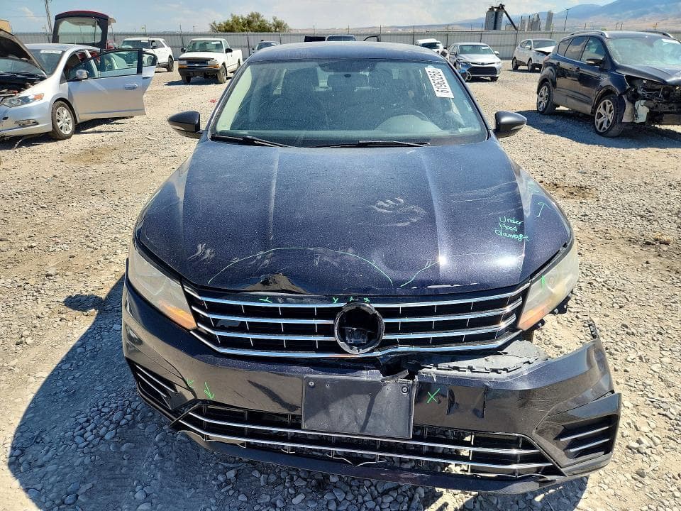 2017 VOLKSWAGEN PASSAT R-LINE 5