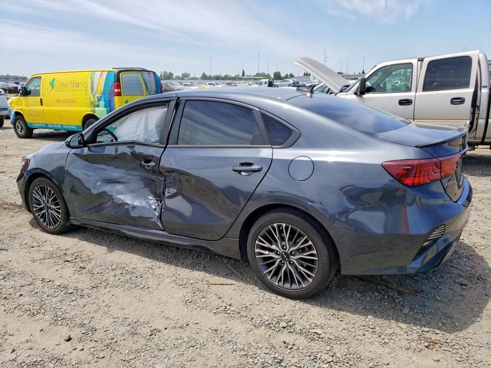 2023 KIA FORTE GT LINE 2