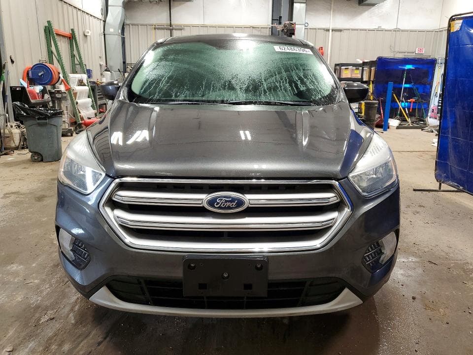2017 FORD ESCAPE SE 5