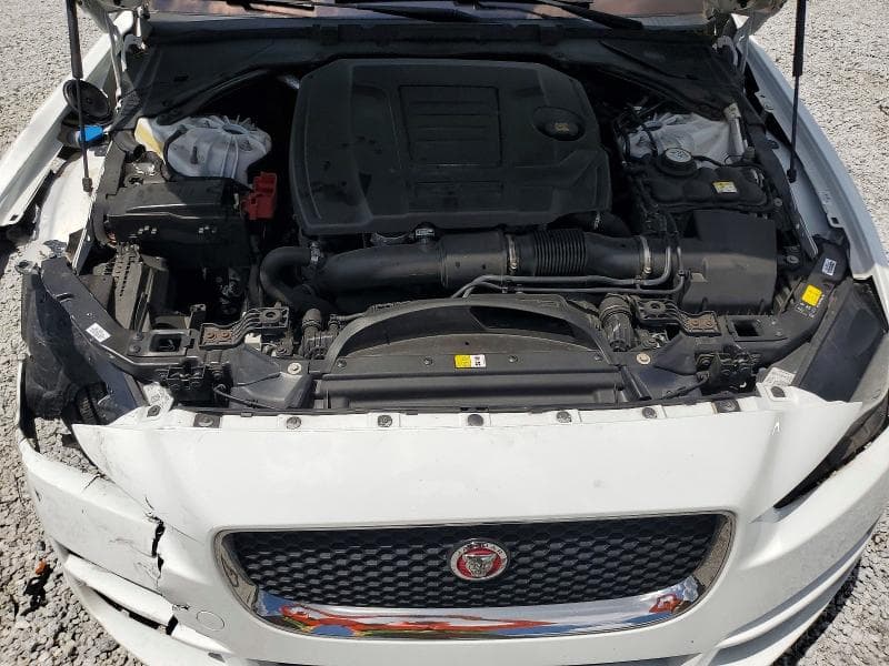 2018 JAGUAR XE 11