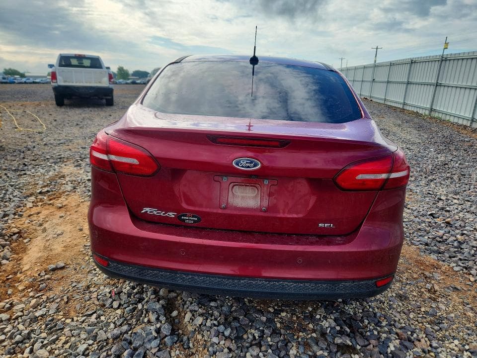 2017 FORD FOCUS SEL 6