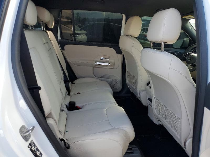 2025 MERCEDES-BENZ GLB 250 11