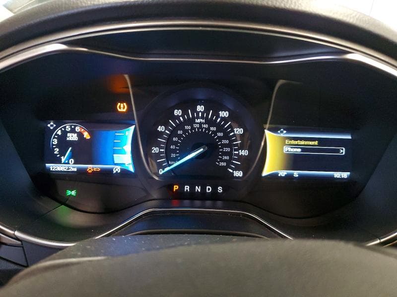 2017 FORD FUSION SE 9