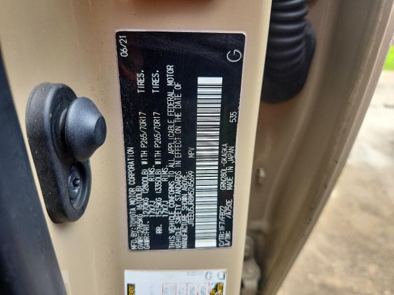 2021 TOYOTA 4RUNNER SR5 13