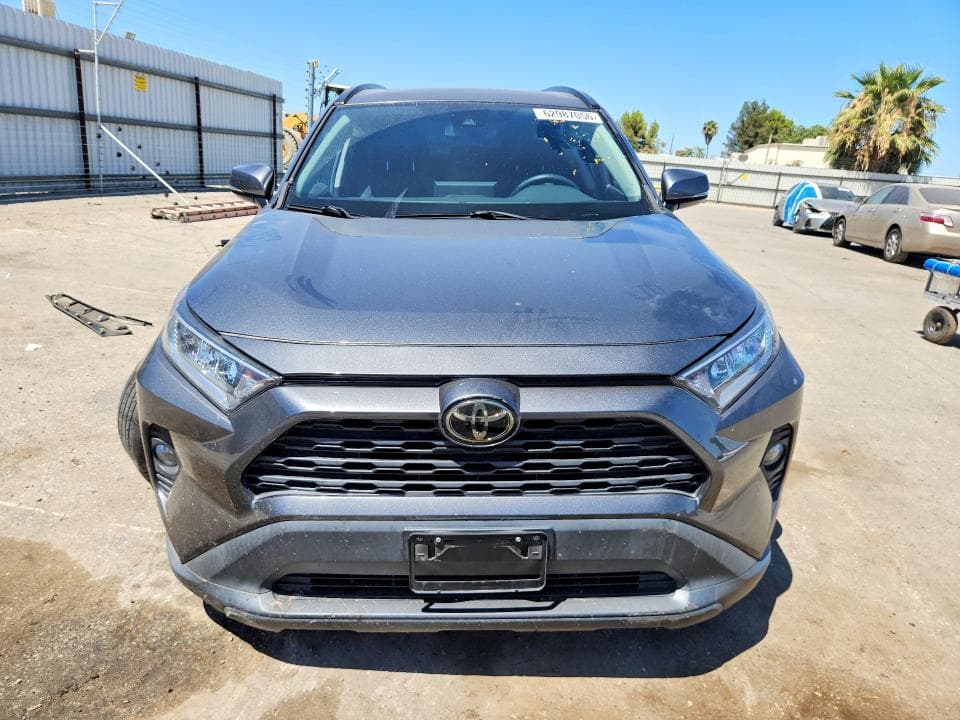 2021 TOYOTA RAV4 XLE PREMIUM 5