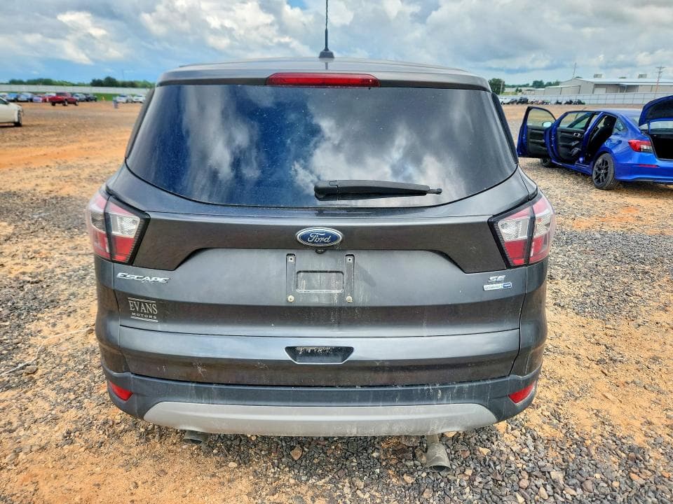 2017 FORD ESCAPE SE 6