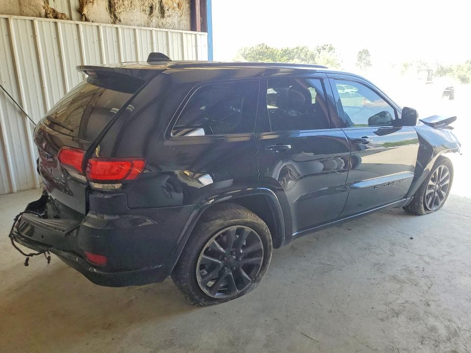 2019 JEEP GRAND CHEROKEE LAREDO 3