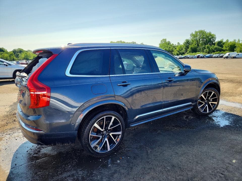 2024 VOLVO XC90 PLUS 3