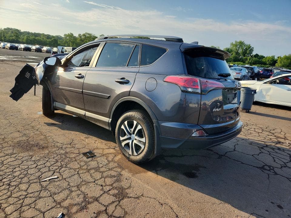 2017 TOYOTA RAV4 LE 2