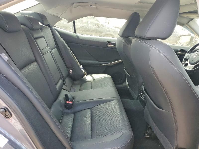 2017 LEXUS IS 300 10