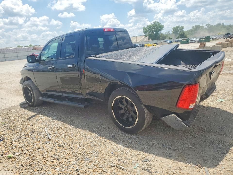 2017 RAM 1500 SLT 2