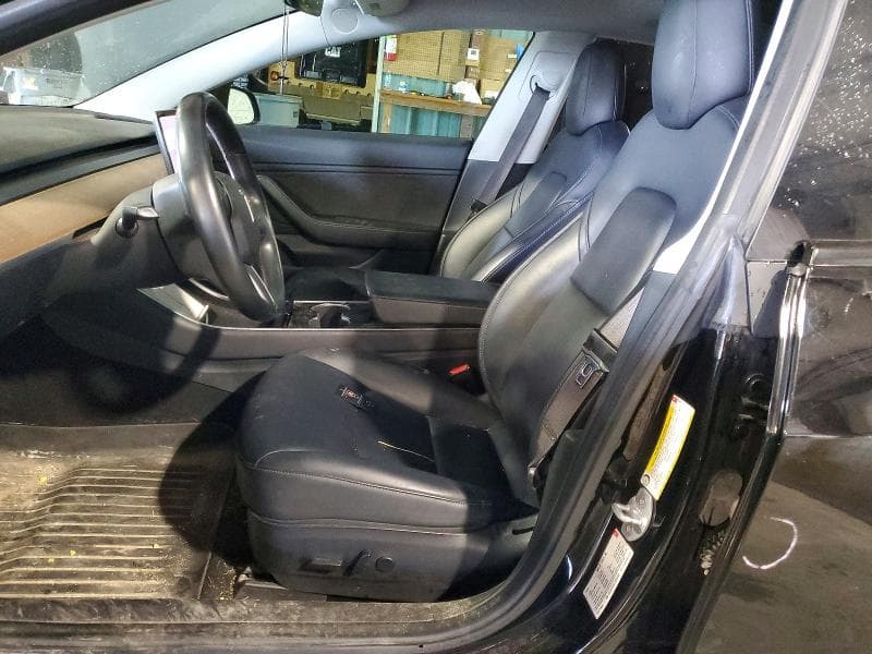 2018 TESLA MODEL 3 7