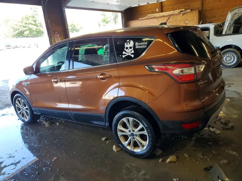 2017 FORD ESCAPE SE 2