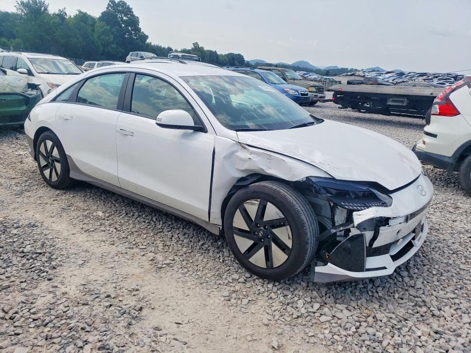2025 HYUNDAI IONIQ 6 SE 4