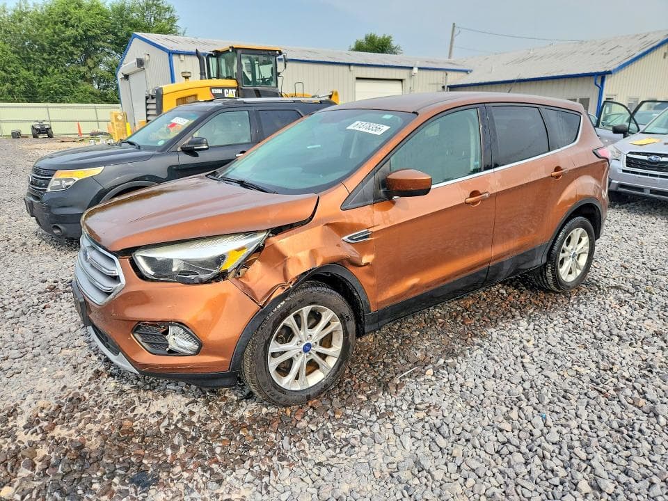 2017 FORD ESCAPE SE - 1