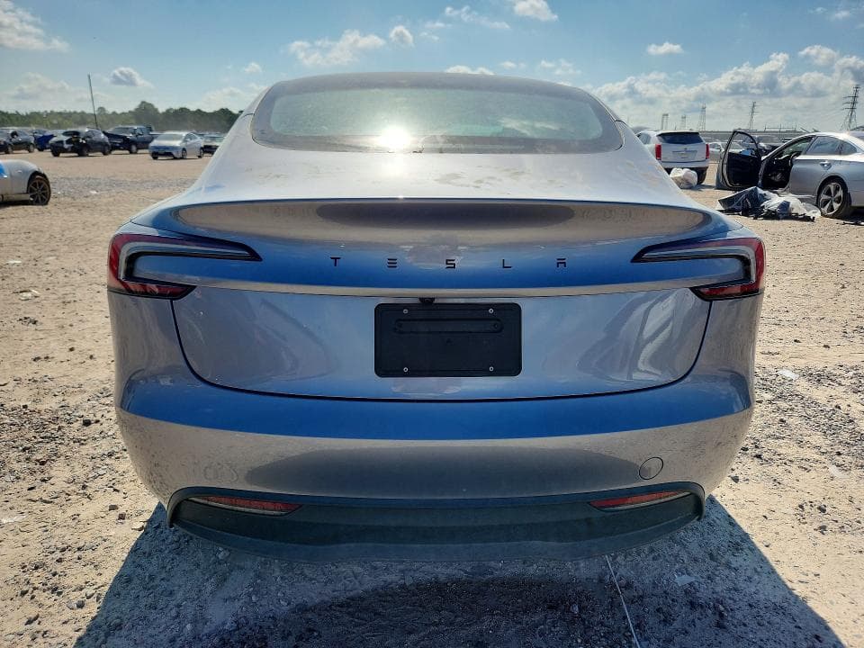2026 TESLA MODEL 3 6