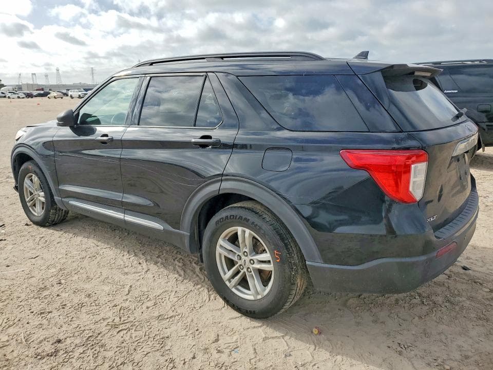 2020 FORD EXPLORER XLT 2