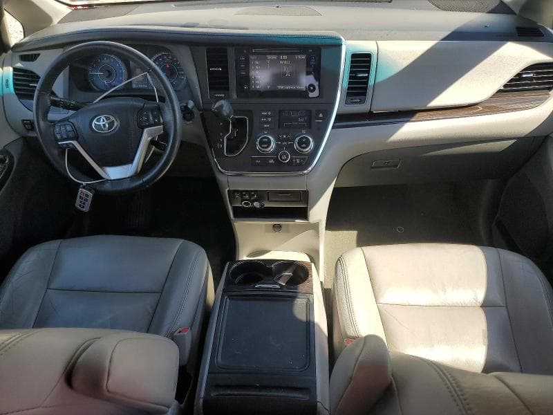 2017 TOYOTA SIENNA XLE 8-PASSENGER 8
