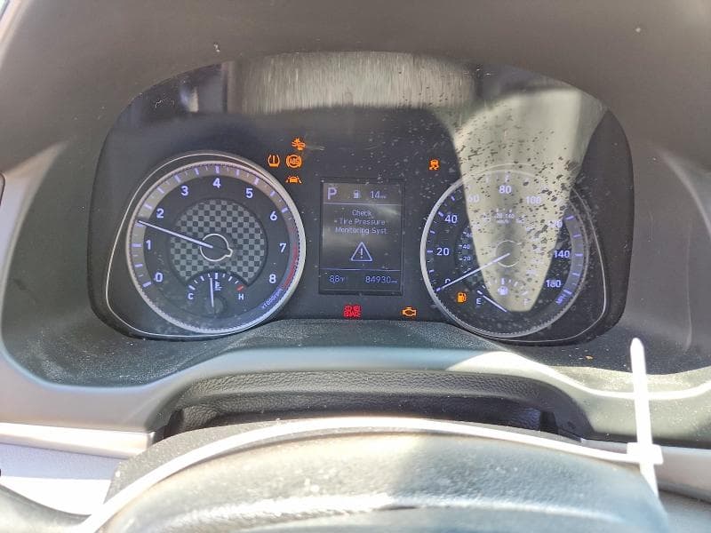 2020 HYUNDAI ELANTRA SE 9