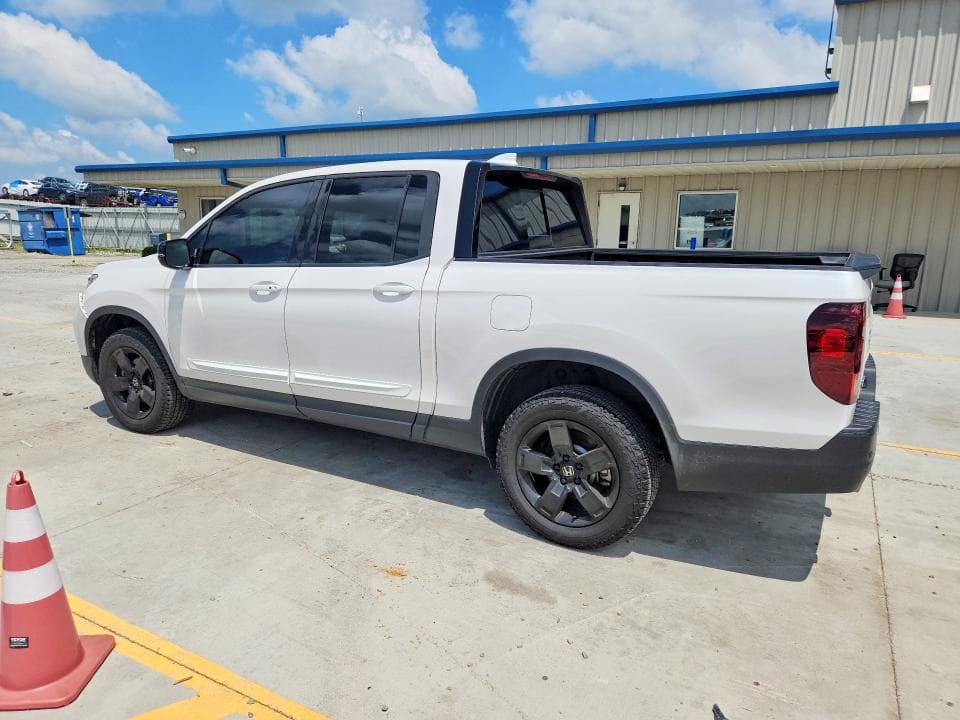 2025 HONDA RIDGELINE BLACK EDITION 2