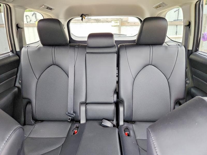 2025 TOYOTA GRAND HIGHLANDER XLE 10