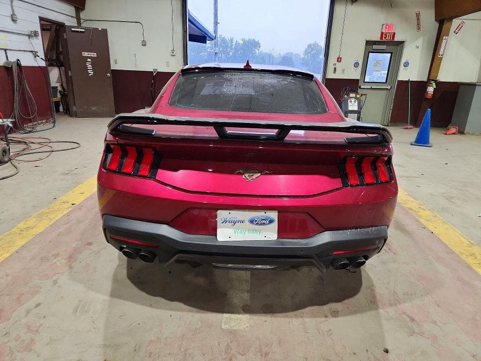 2025 FORD MUSTANG 6