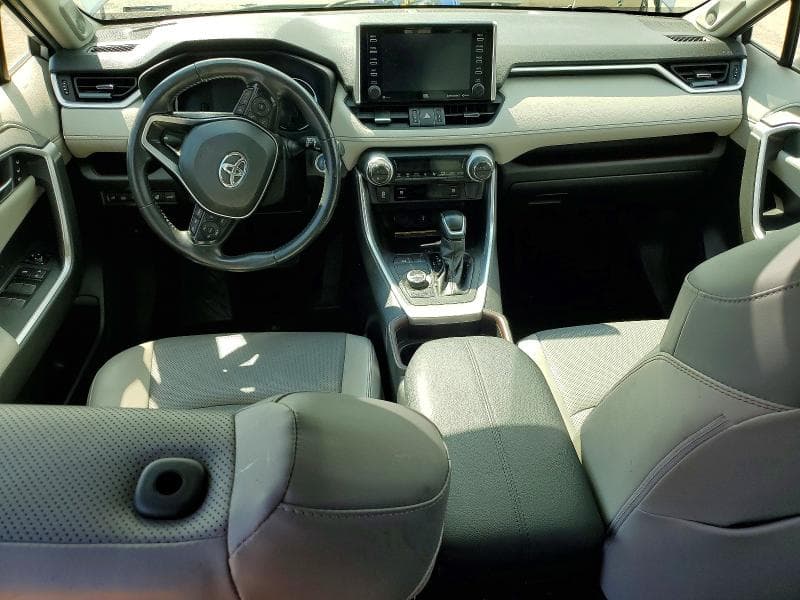 2021 TOYOTA RAV4 LIMITED 8