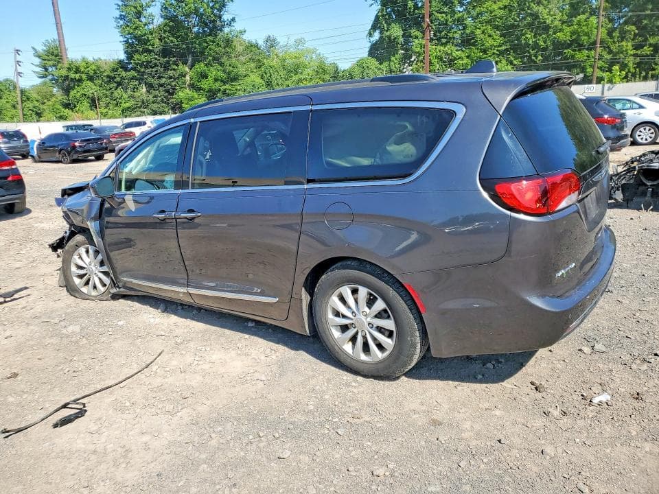 2017 CHRYSLER PACIFICA TOURING L 2