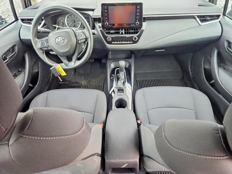 2022 TOYOTA COROLLA LE 8