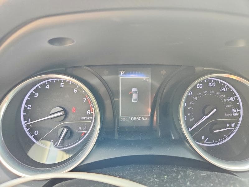 2018 TOYOTA CAMRY SE 9