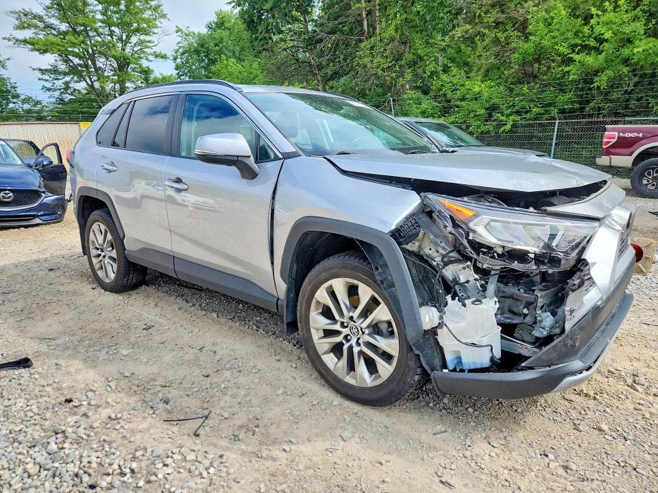 2020 TOYOTA RAV4 LIMITED 4