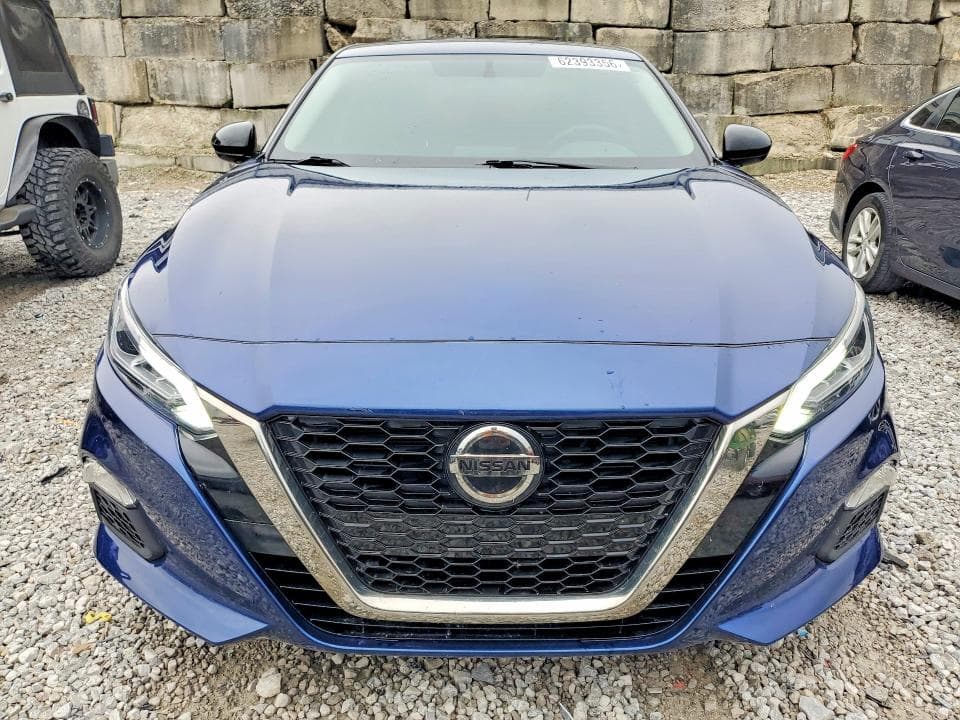 2019 NISSAN ALTIMA SR 5