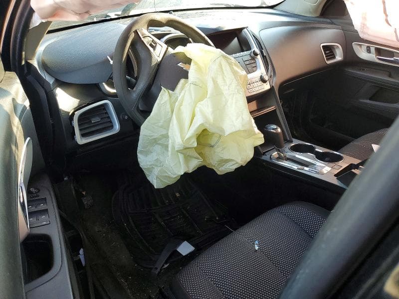 2017 CHEVROLET EQUINOX LS 8