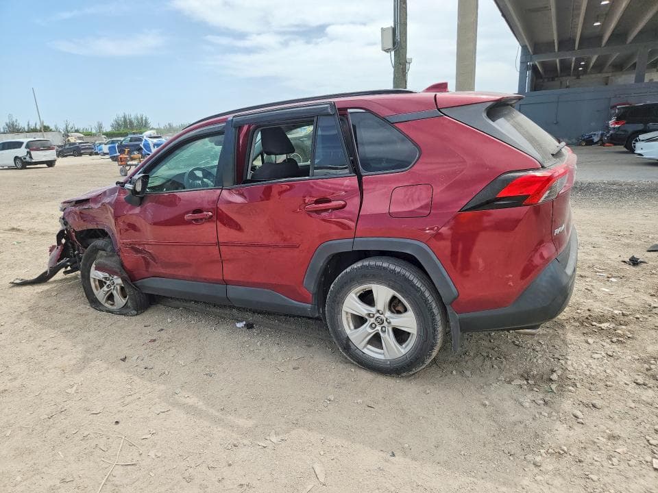 2019 TOYOTA RAV4 XLE 2