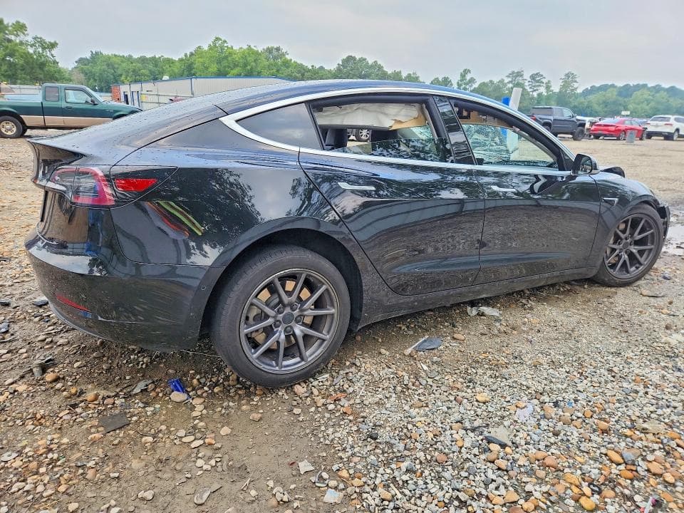 2020 TESLA MODEL 3 3