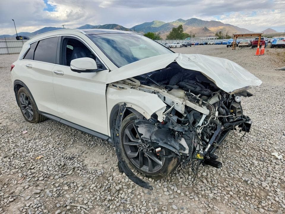 2019 INFINITI QX50 ESSENTIAL 4