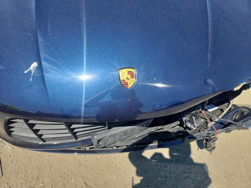 2018 PORSCHE MACAN 12