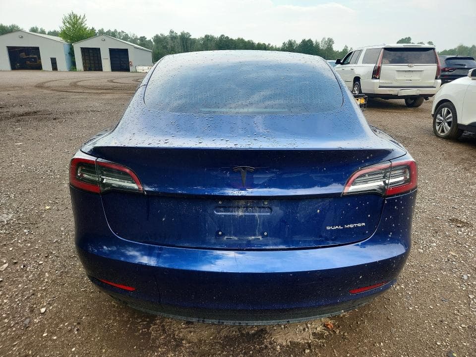 2018 TESLA MODEL 3 6