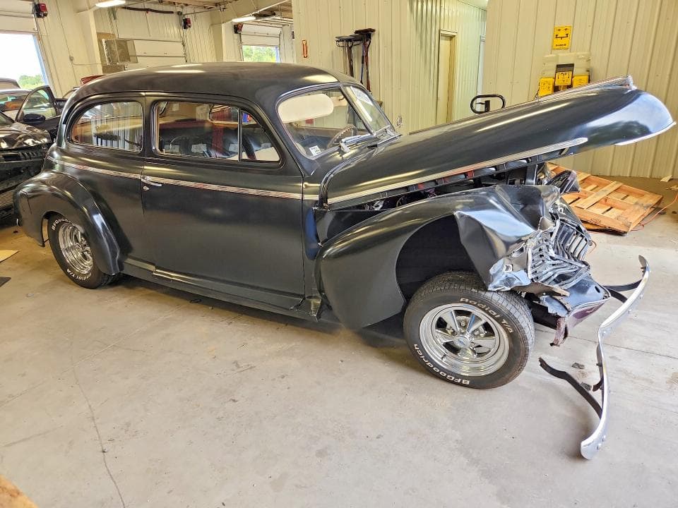 1941 CHEVROLET MASTER DELUXE 4