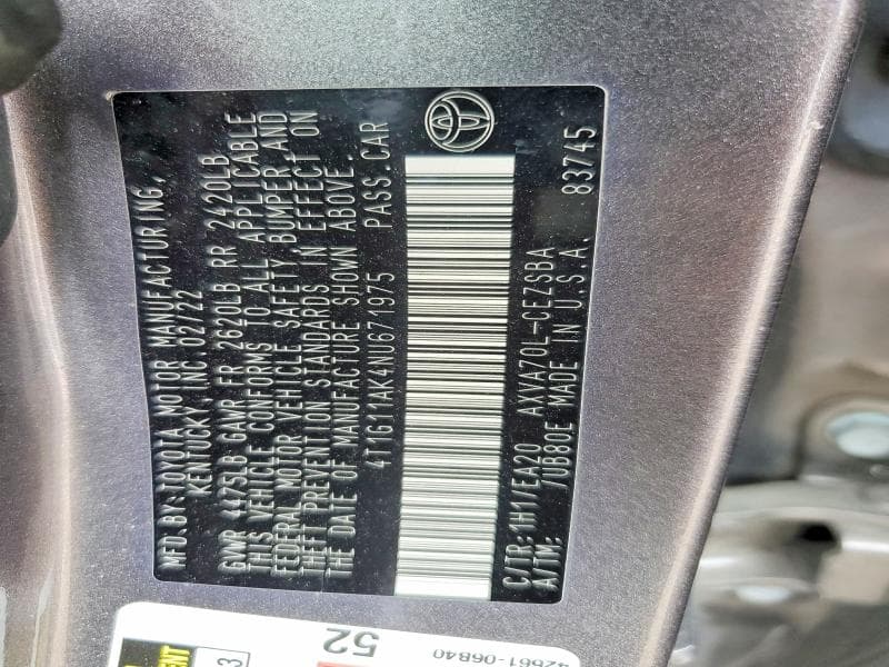 2022 TOYOTA CAMRY SE 12