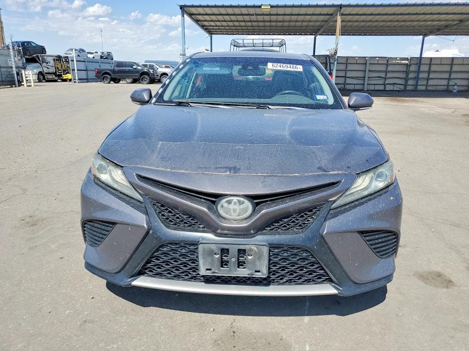 2019 TOYOTA CAMRY XSE 5