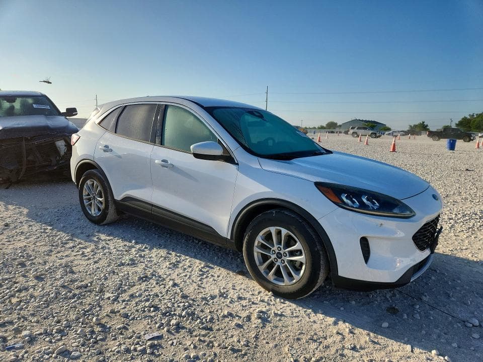 2020 FORD ESCAPE SE 4