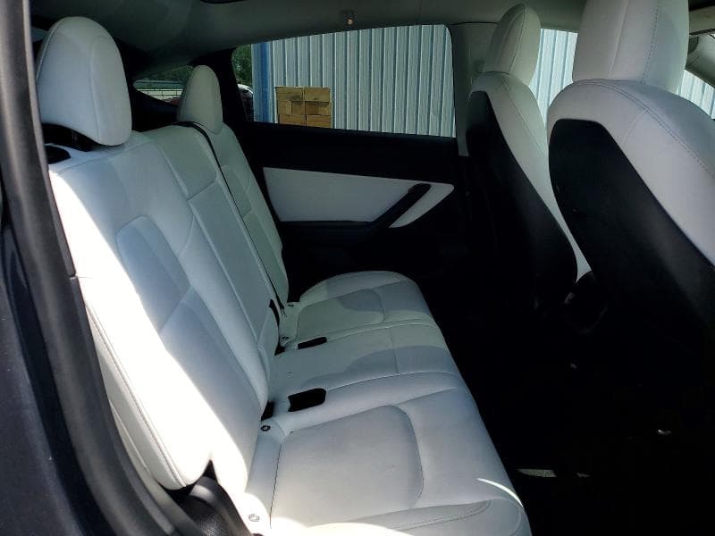 2022 TESLA MODEL Y 10