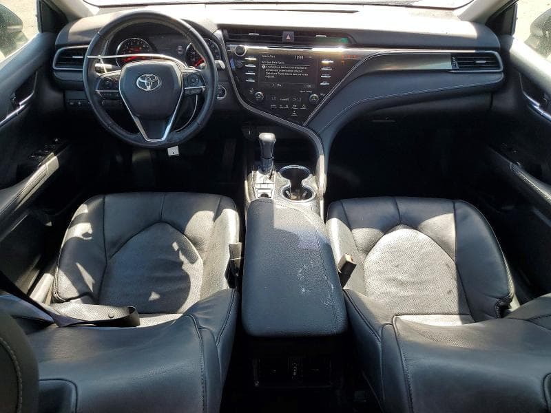 2019 TOYOTA CAMRY XSE 8