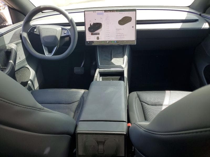 2026 TESLA MODEL Y 8