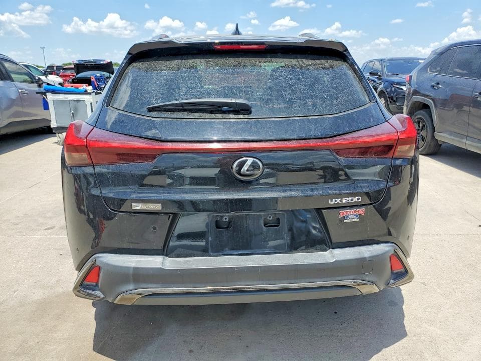 2019 LEXUS UX 200 6